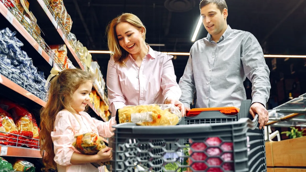 Market reyonunda saklama kapları
