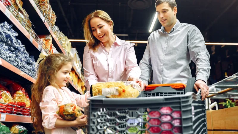 Market reyonunda saklama kapları